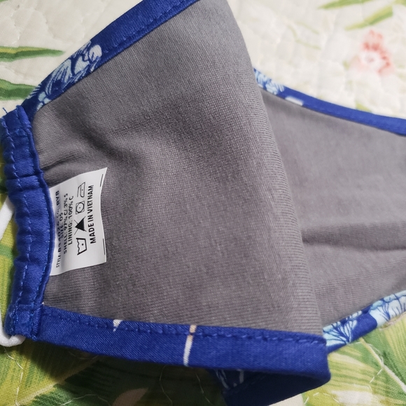 Jaanuu Accessories Jaanuu Royal Blossom Face Mask Poshmark